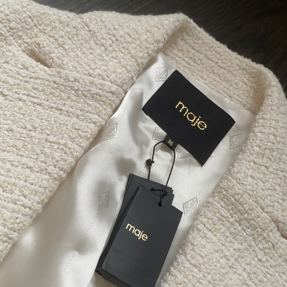 ⛔️SOLD⛔️ Maje White Tweed Blazer - Picture 2 of 5